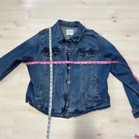 Torrid Jean Jacket Womens Plus Size 2X Blue Trucker Stretch Distressed - Picture 9 of 14